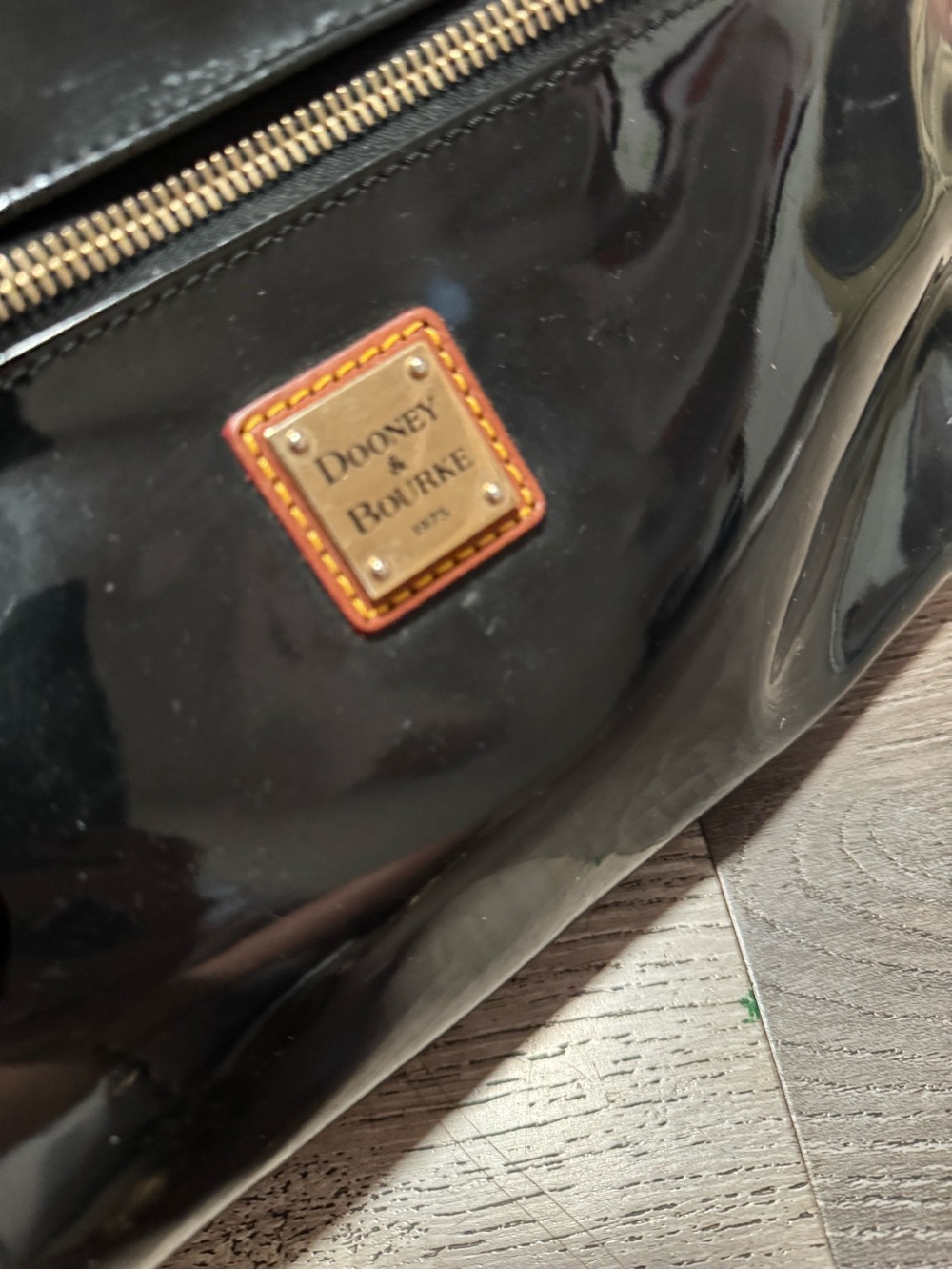 Dooney & Bourke Black Patent Shoulder Bag with Brown Trim - Picture 2 of 9